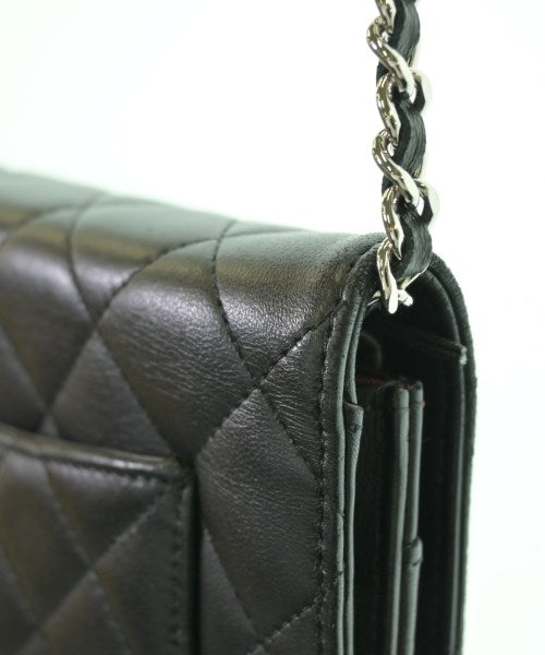CHANEL กระเป๋าสะพาย