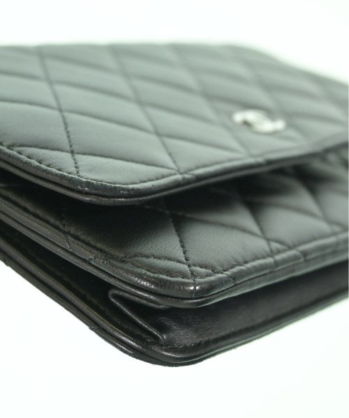 CHANEL กระเป๋าสะพาย