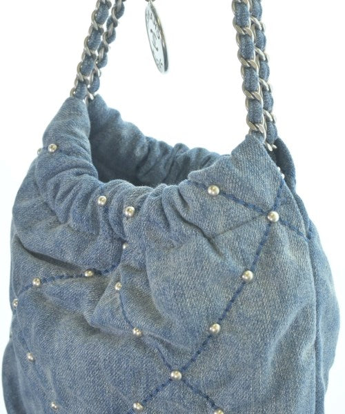 CHANEL กระเป๋าสะพาย