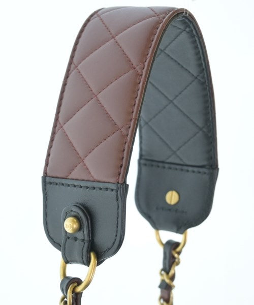 CHANEL กระเป๋าสะพาย