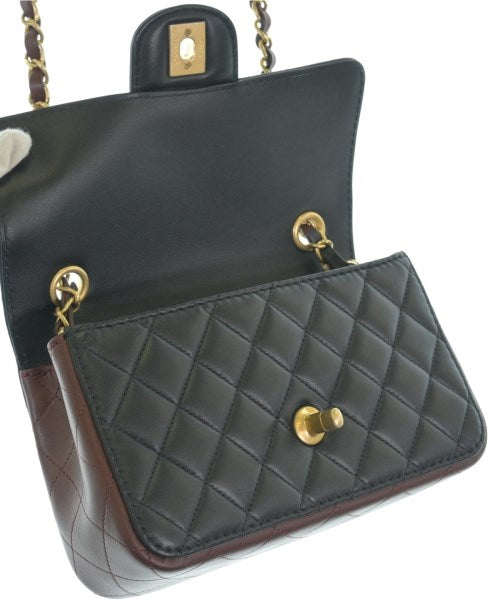 CHANEL กระเป๋าสะพาย