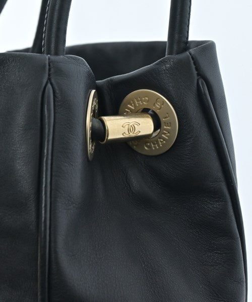 CHANEL กระเป๋าถือขนาดใหญ่
