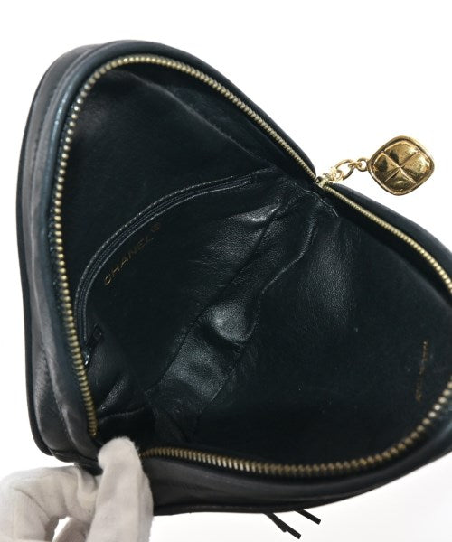 CHANEL กระเป๋าสะพาย