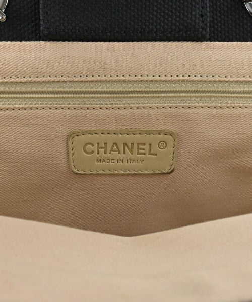 CHANEL กระเป๋าถือ