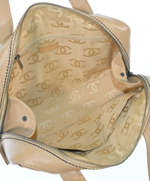 CHANEL กระเป๋าถือ