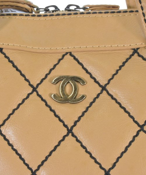CHANEL กระเป๋าถือ