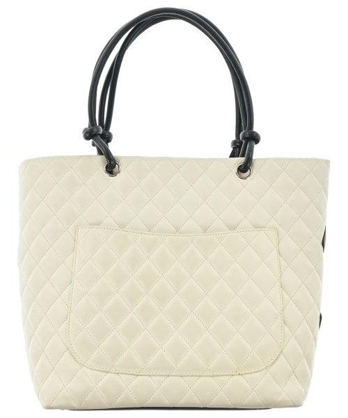 CHANEL กระเป๋าถือขนาดใหญ่