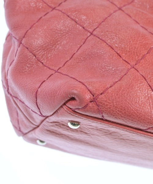 CHANEL กระเป๋าถือ
