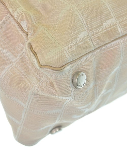 CHANEL กระเป๋าใส่อุปกรณ์ขนาดใหญ่