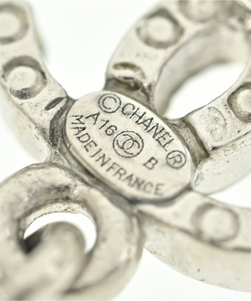 CHANEL เจาะ