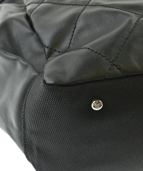 CHANEL กระเป๋าถือ
