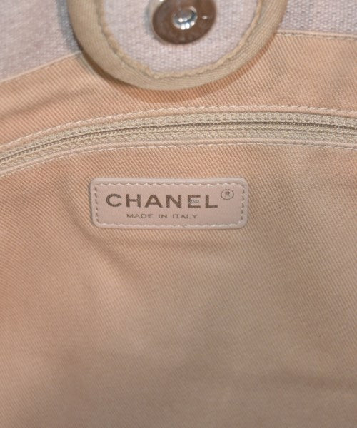 CHANEL กระเป๋าถือขนาดใหญ่