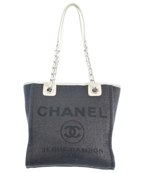 CHANEL กระเป๋าถือขนาดใหญ่
