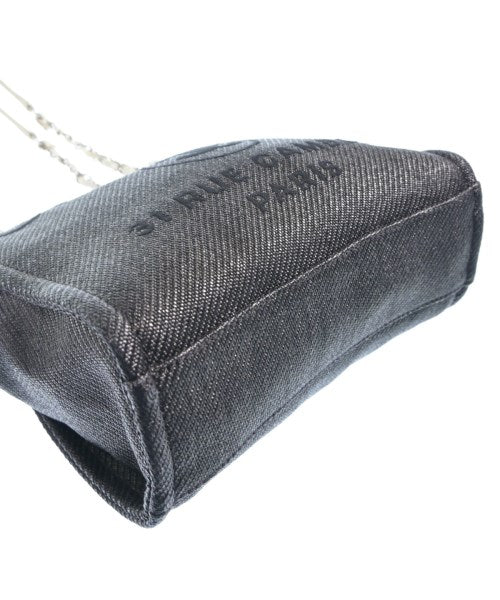 CHANEL กระเป๋าถือขนาดใหญ่