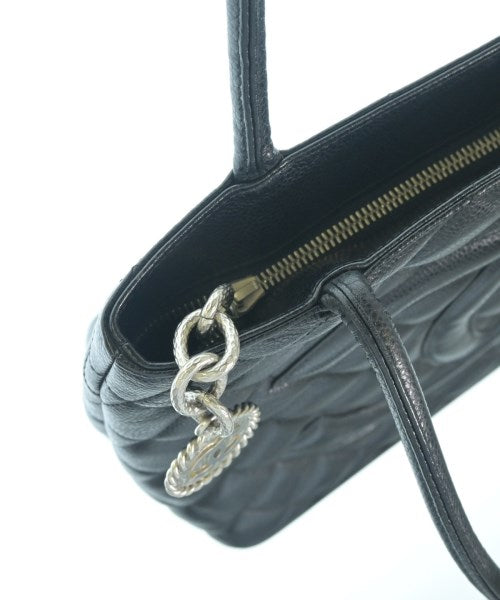 CHANEL กระเป๋าถือ