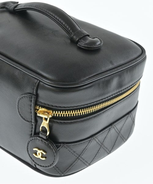 CHANEL กระเป๋าถือ