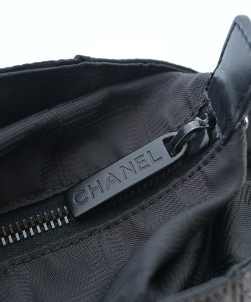 CHANEL กระเป๋าถือขนาดใหญ่