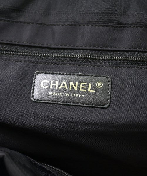 CHANEL กระเป๋าถือ