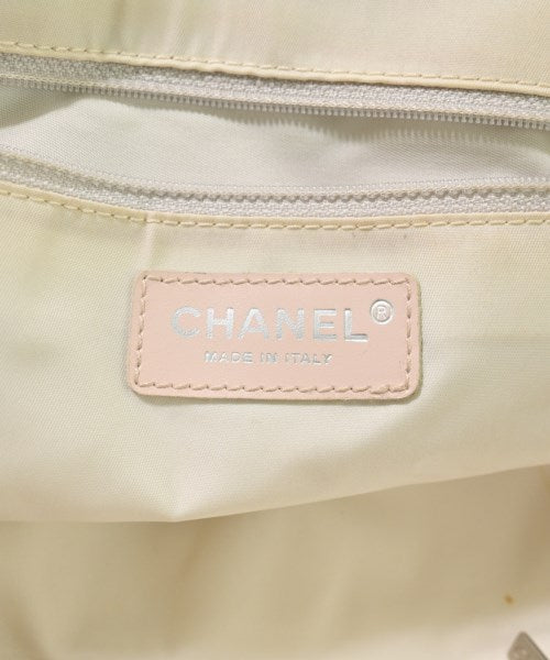 CHANEL กระเป๋าถือ