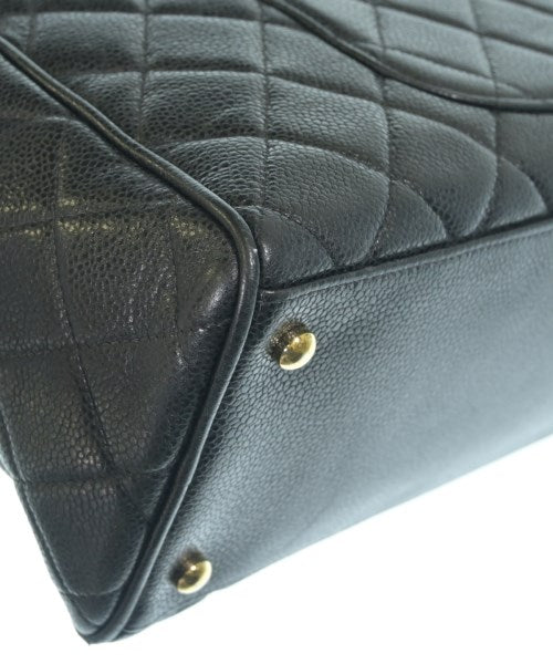 CHANEL กระเป๋าใส่อุปกรณ์ขนาดใหญ่