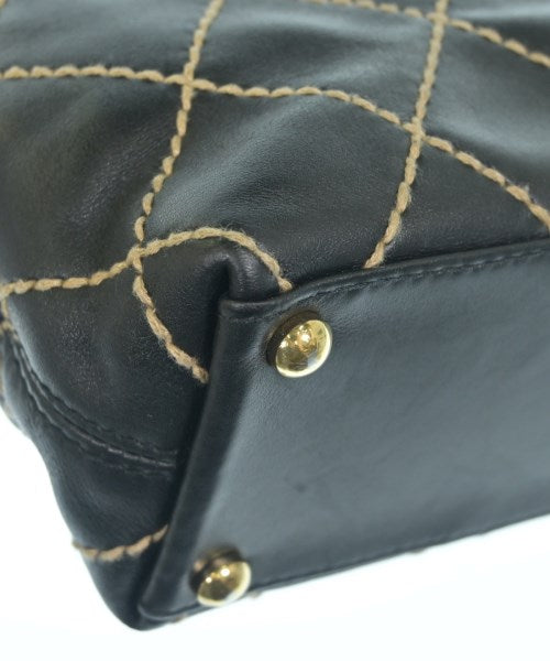 CHANEL กระเป๋าถือขนาดใหญ่
