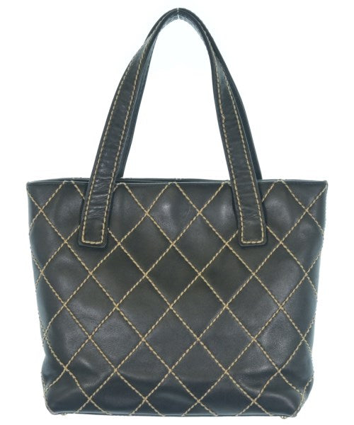 CHANEL กระเป๋าถือขนาดใหญ่