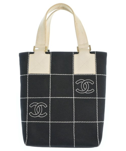 CHANEL กระเป๋าถือขนาดใหญ่