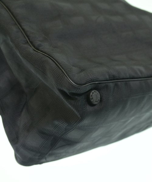 CHANEL กระเป๋าถือขนาดใหญ่