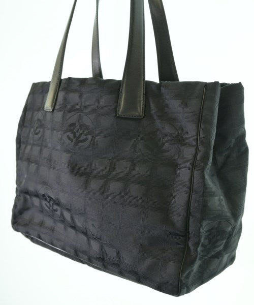 CHANEL กระเป๋าถือขนาดใหญ่
