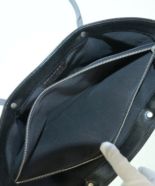 CHANEL กระเป๋าถือ