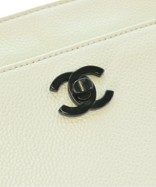 CHANEL กระเป๋าถือขนาดใหญ่
