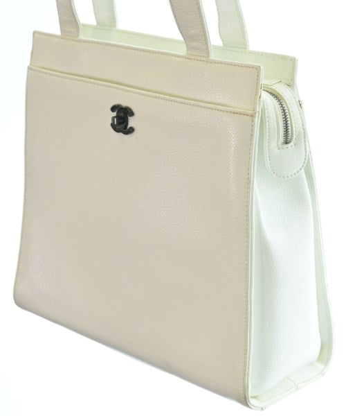 CHANEL กระเป๋าถือขนาดใหญ่