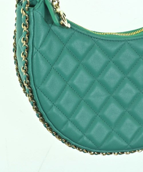 CHANEL กระเป๋าสะพาย