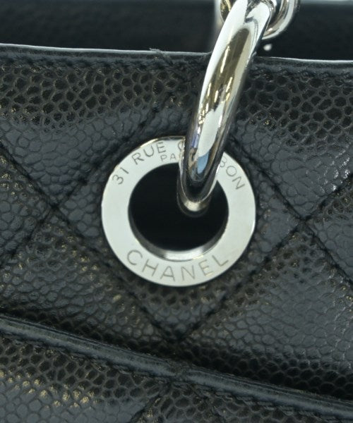 CHANEL กระเป๋าถือขนาดใหญ่