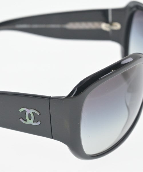 CHANEL แว่นกันแดด