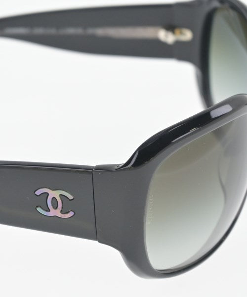 CHANEL แว่นกันแดด