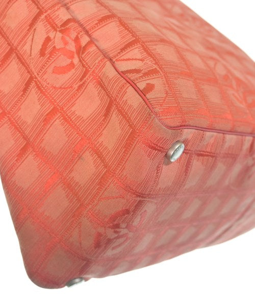 CHANEL กระเป๋าถือขนาดใหญ่