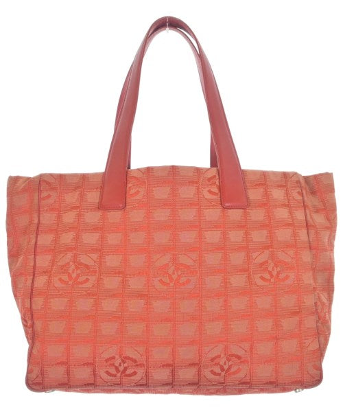 CHANEL กระเป๋าถือขนาดใหญ่
