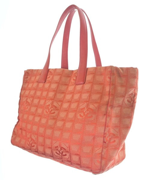 CHANEL กระเป๋าถือขนาดใหญ่
