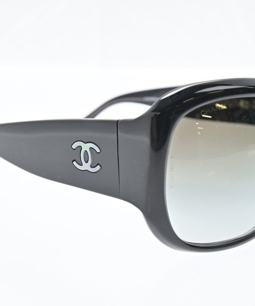 CHANEL แว่นกันแดด
