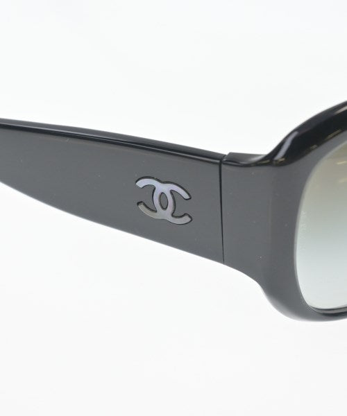 CHANEL แว่นกันแดด