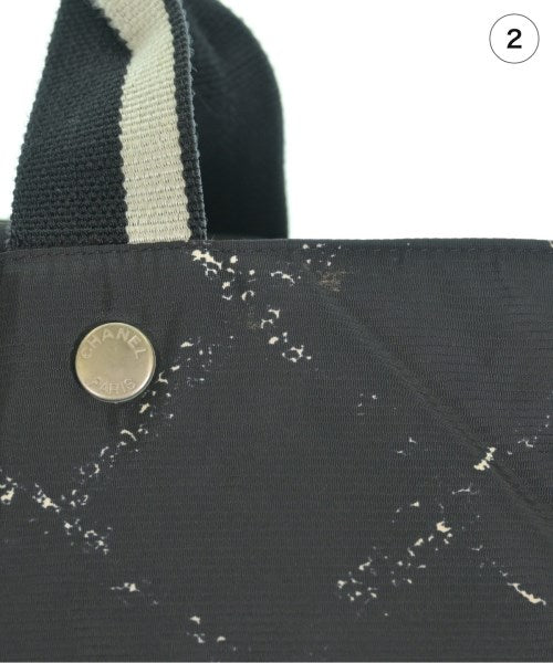 CHANEL กระเป๋าใส่อุปกรณ์ขนาดใหญ่