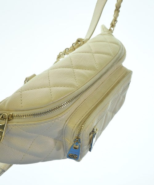 CHANEL กระเป๋าถือ