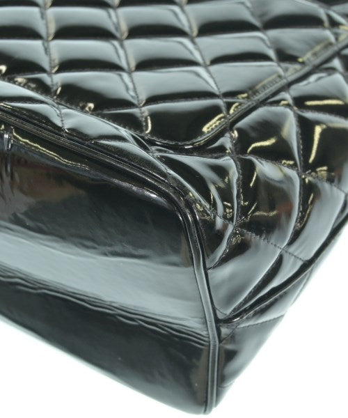 CHANEL กระเป๋าถือ