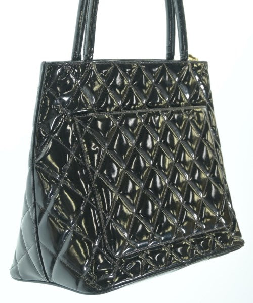 CHANEL กระเป๋าถือ