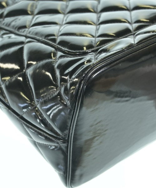 CHANEL กระเป๋าถือ
