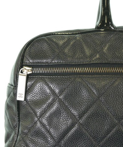 CHANEL กระเป๋าใส่อุปกรณ์ขนาดใหญ่