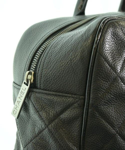 CHANEL กระเป๋าใส่อุปกรณ์ขนาดใหญ่