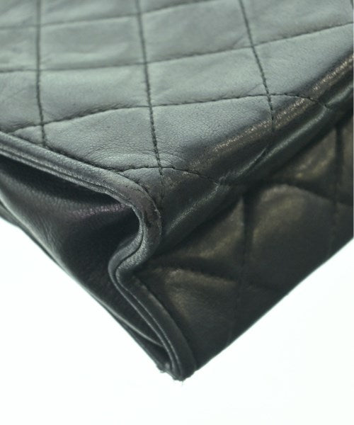 CHANEL กระเป๋าสะพาย