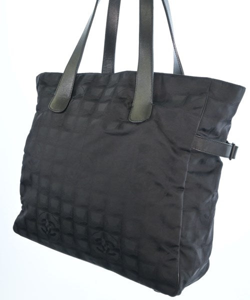 CHANEL กระเป๋าถือขนาดใหญ่